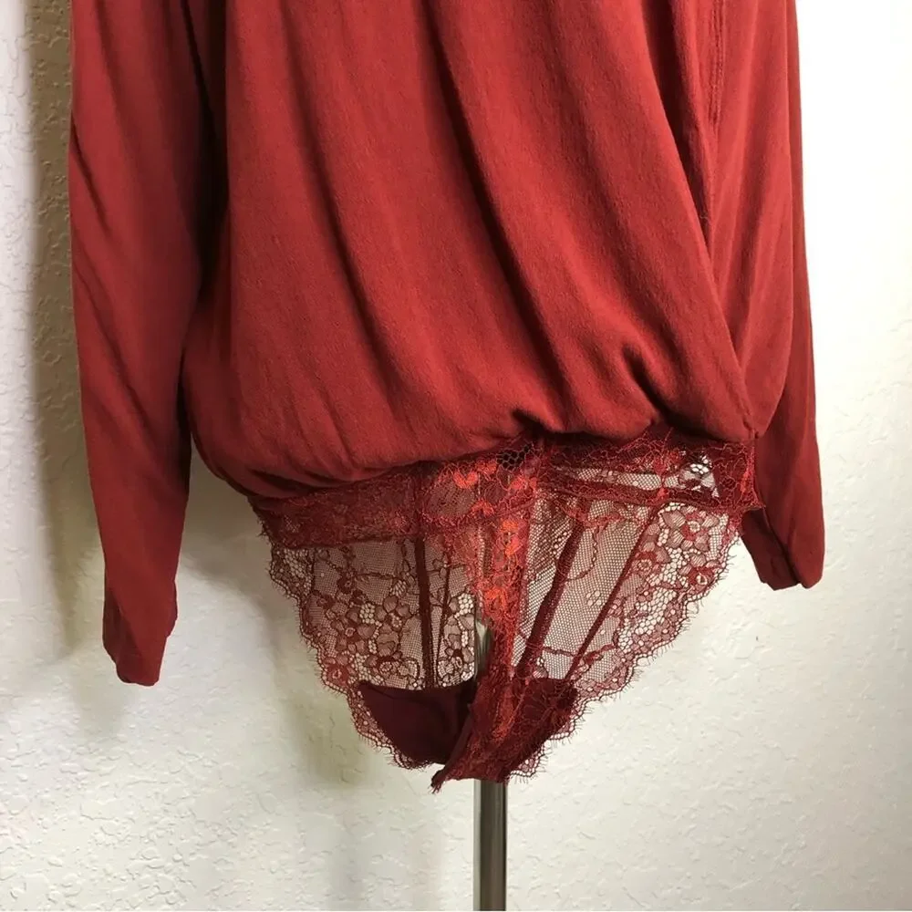 Intimately Free People Elsa rust red plunge wrap lace bottom bodysuit size Large